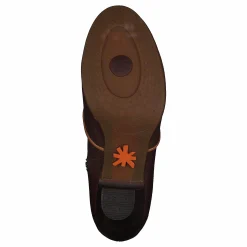 Art 945 Harlem Brown