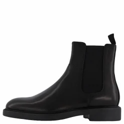 Vagabond Alex M Black