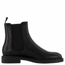 Vagabond Alex M Black