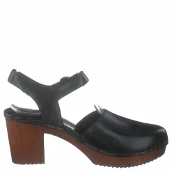 Ten Points Amelia Black