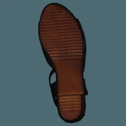 Ten Points Amelia Black