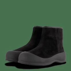 Bally Carsey-w Black