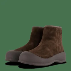 Bally Carsey-w Ebano 21