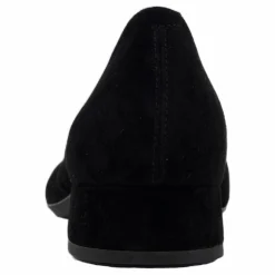 Vagabond Debbie Black