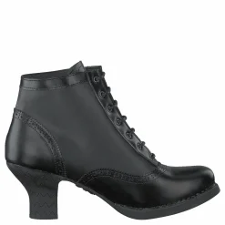 Art Harlem City-leader Black