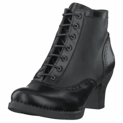 Art Harlem City-leader Black