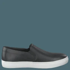 Sköna Marie Isobel Black