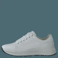 Vagabond Janessa White