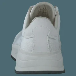 Vagabond Janessa White