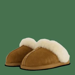 Shepherd Jessica Chestnut