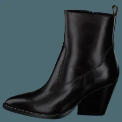 Nude of Scandinavia Kim Tequila / T.moro