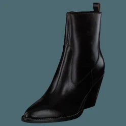 Nude of Scandinavia Kim Tequila / T.moro