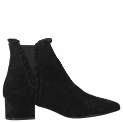 Sixtyseven Leonore Milda Black