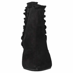 Sixtyseven Leonore Milda Black