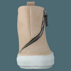 Nude of Scandinavia Lotta Cod / Nudo