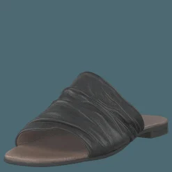 Ten Points Madeleine Black