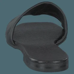 Ten Points Madeleine Black