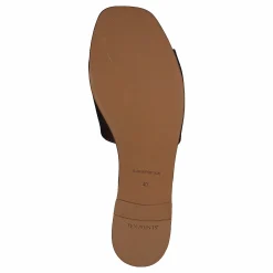 Ten Points Madeleine Caramel