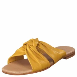 Ten Points Madeleine Yellow