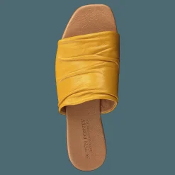 Ten Points Madeleine Yellow