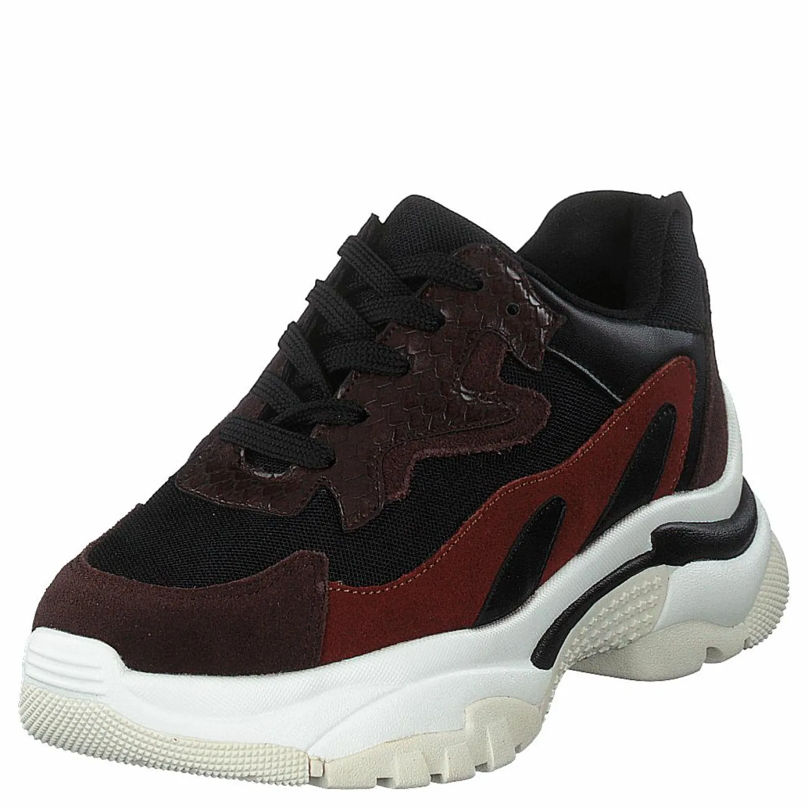 Sofie Schnoor Maline Brown