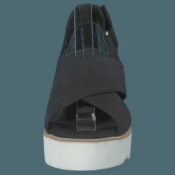 Nude of Scandinavia Nadja Nabuk / Nero