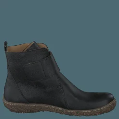 El Naturalista Nido Ella Black