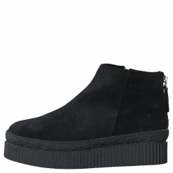 Nude of Scandinavia Olga Idro / Nero