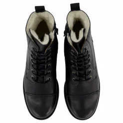 Ten Points Pandora Boot