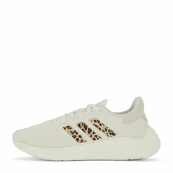 adidas Puremotion 2.0 Shoes Owhite / Magbei / Magold