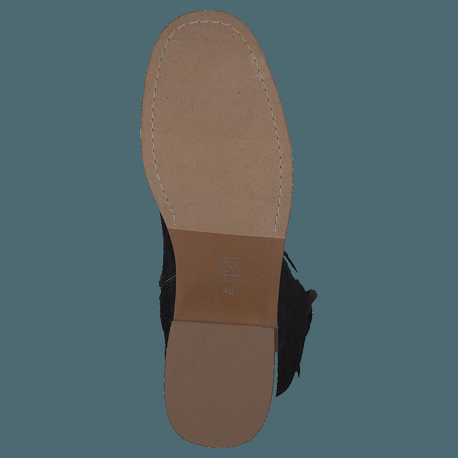 Nude of Scandinavia Sara Saratoga Nero