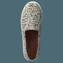 Barn Toms Seasonal Classics Natural Bob Cat