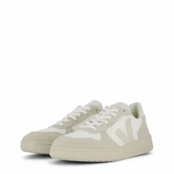Veja V-10 White Natural Pierre