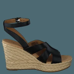 UGG W Careena Black Leather