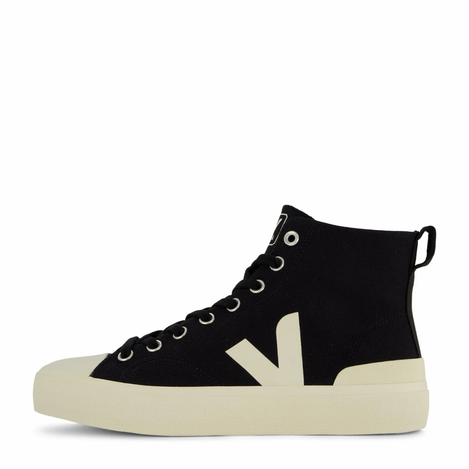 Veja Wata Ii Canvas Black Pierre