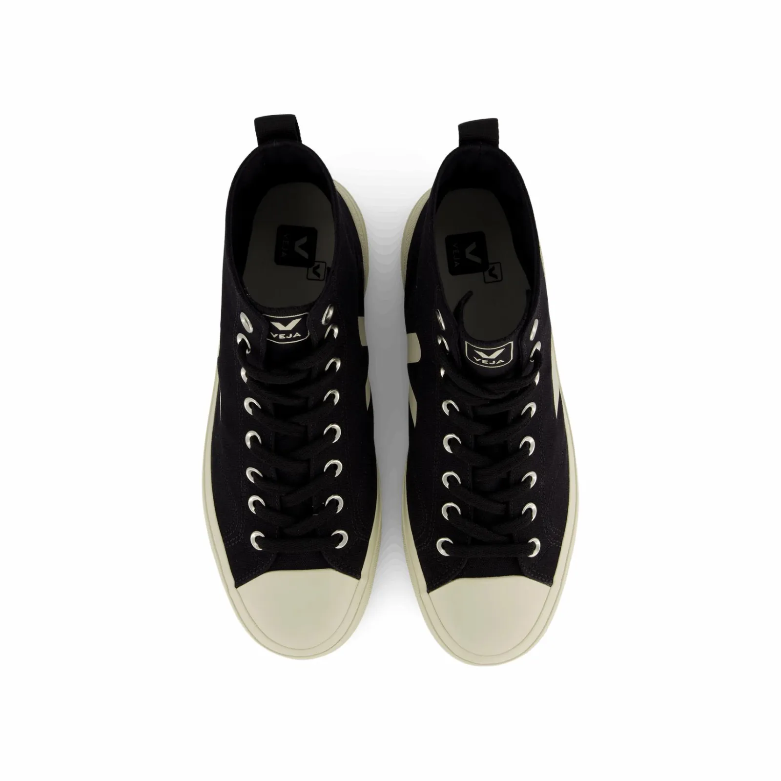 Veja Wata Ii Canvas Black Pierre